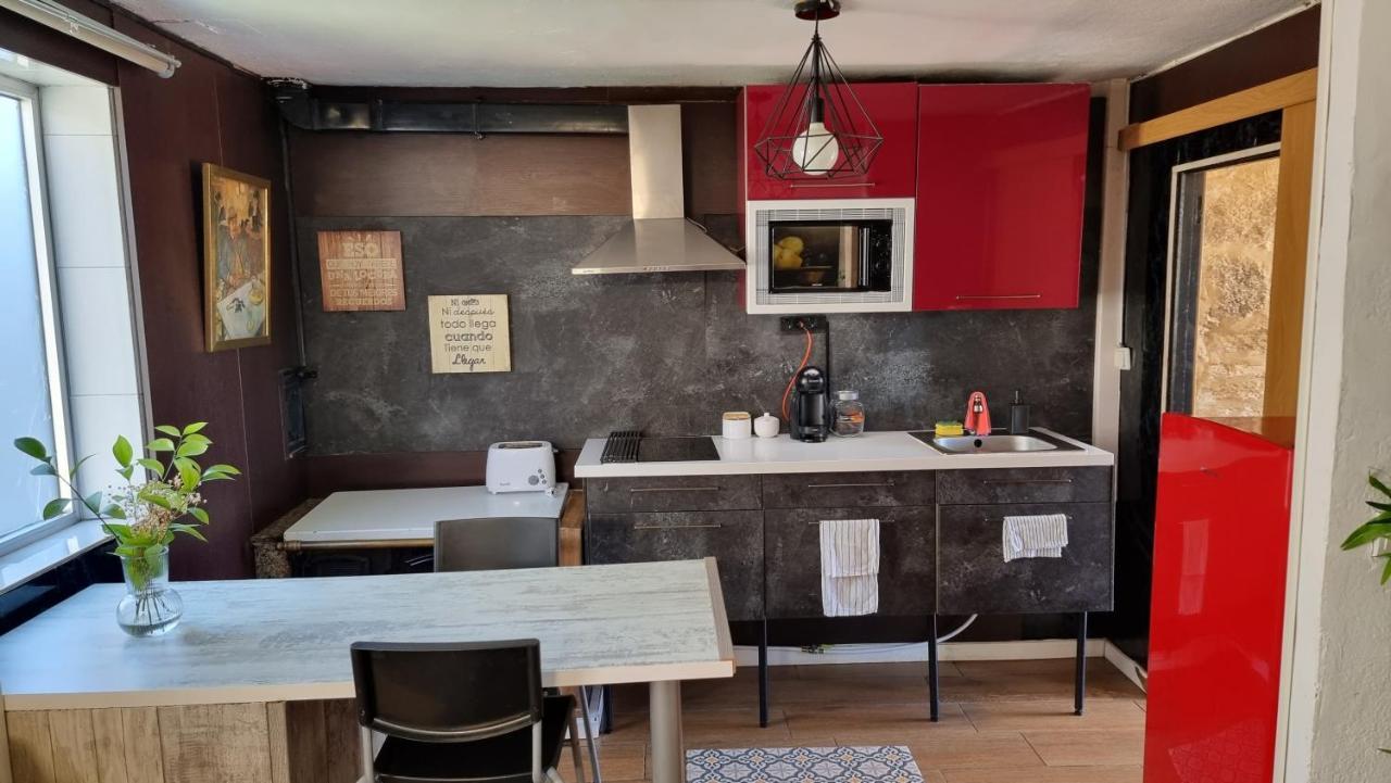הוילה סנטיאגו דה קומפוסטלה Tipica Casa De Piedra מראה חיצוני תמונה