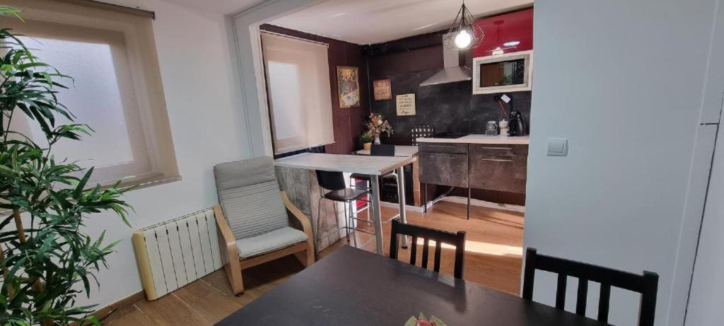 הוילה סנטיאגו דה קומפוסטלה Tipica Casa De Piedra מראה חיצוני תמונה